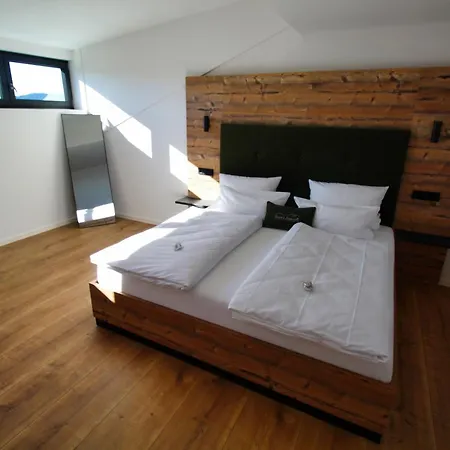 Lägenhetshotell Annies Bergwelt Haus Waldherz