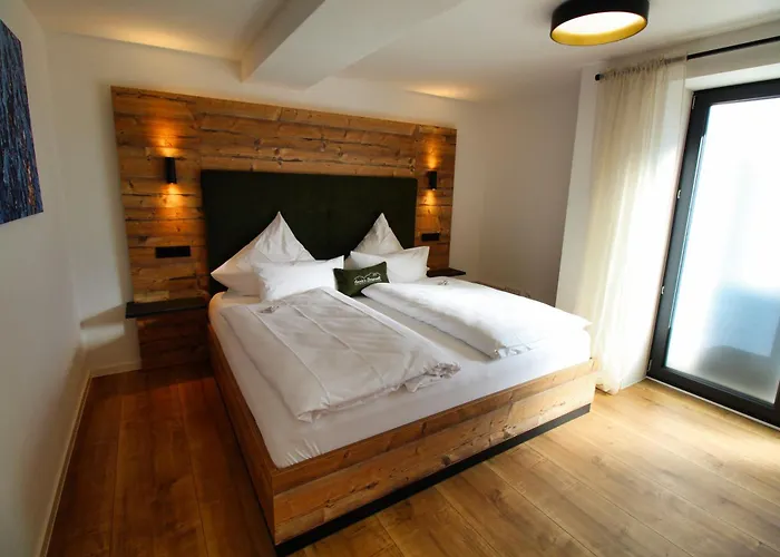 Annies Bergwelt Haus Waldherz 公寓式酒店 *