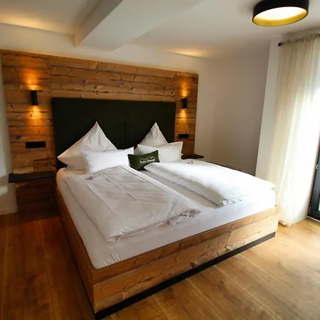 Annies Bergwelt Haus Waldherz Апарт-отель 4*